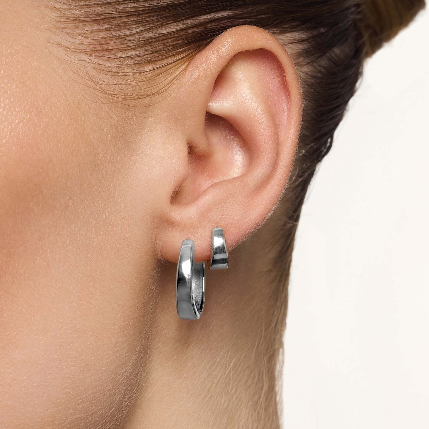 ZEVORA Gia Hoops – White Gold Chunky Tapered Hoop Earrings