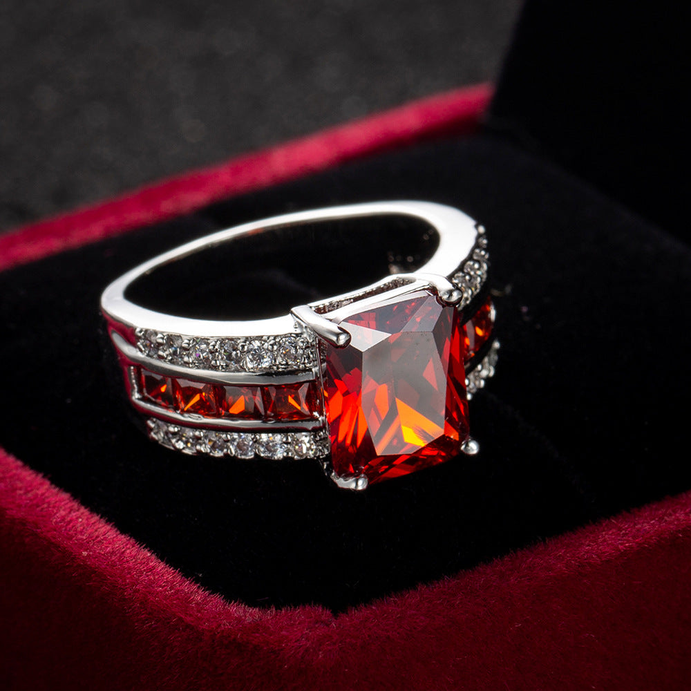 ZEVORA Kassira Redmont Ring – Gold