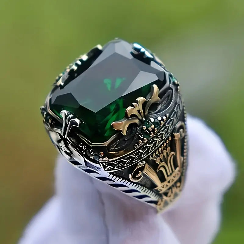 ZEVORA Klara Emerin Ring – 18K Mixed Gold Emerald Stone Ring