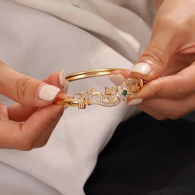 ZEVORA Isla Beaumont Bracelet – Handmade Gold & Emerald Jewelry