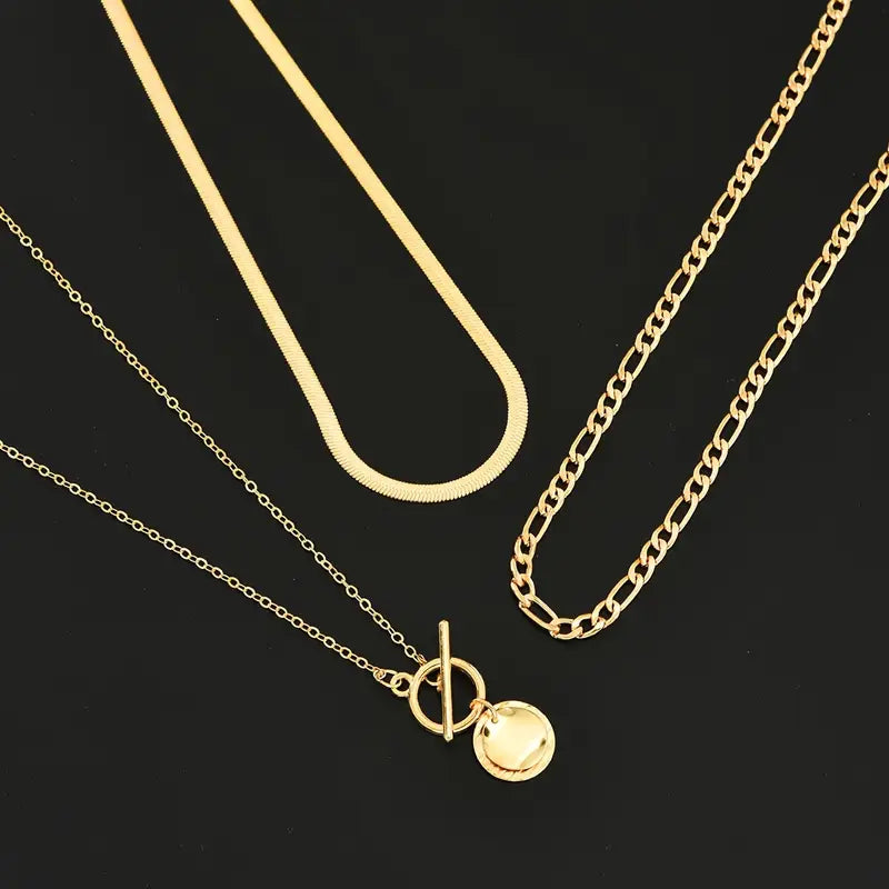 ZEVORA Savira Textured Coin Layered Necklace – Gold