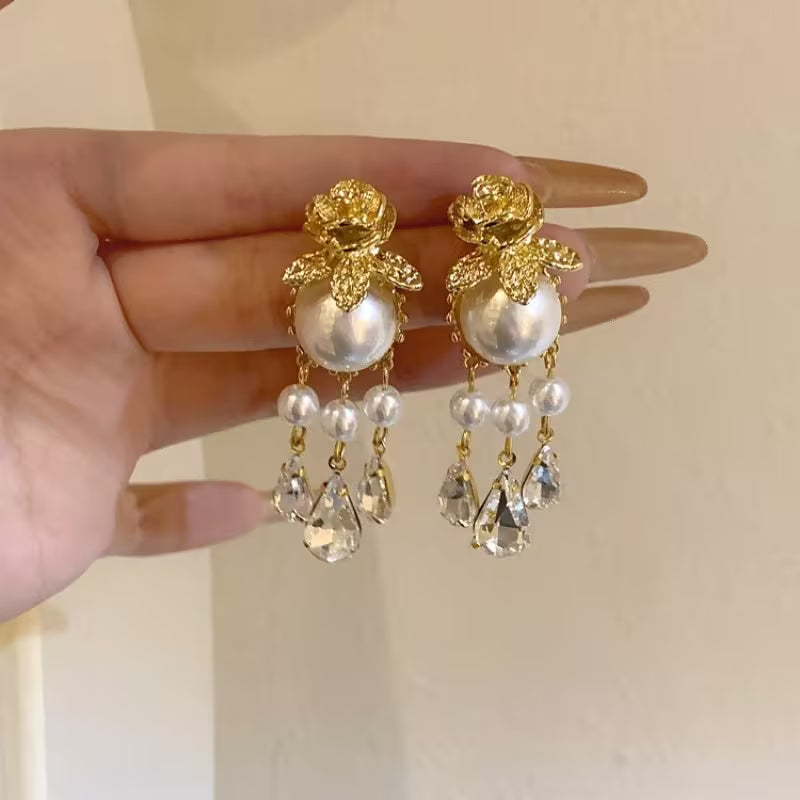 ZEVORA Ivoria Pearl Dew Drop Earrings – Gold Freshwater Pearl Drop Earrings