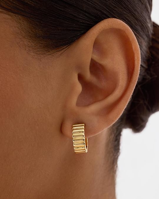 ZEVORA Classic Ridge Earrings – Gold Textured Ridge Drop Earrings