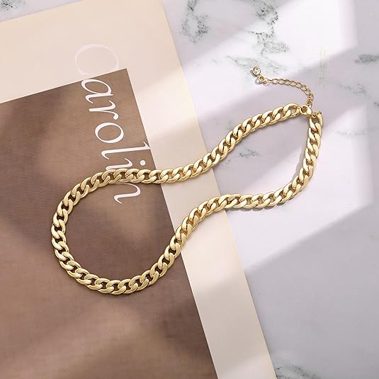 ZEVORA Chunky Cuban Link Necklace – Gold