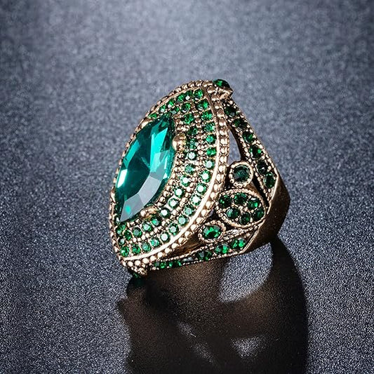 ZEVORA Emerald Regent Ring – Handmade Gold & Emerald Statement Jewelry