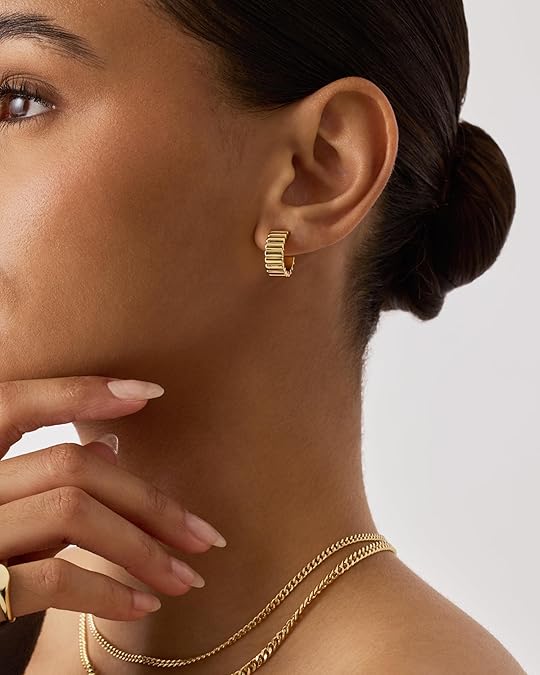 ZEVORA Classic Ridge Earrings – Gold Textured Ridge Drop Earrings