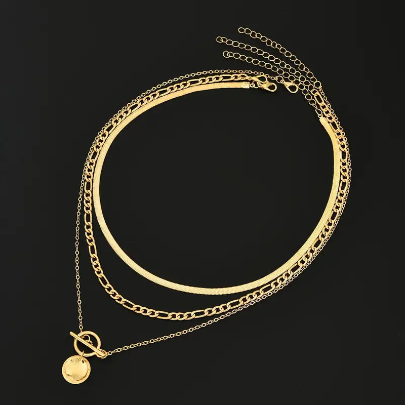 ZEVORA Savira Textured Coin Layered Necklace – Gold