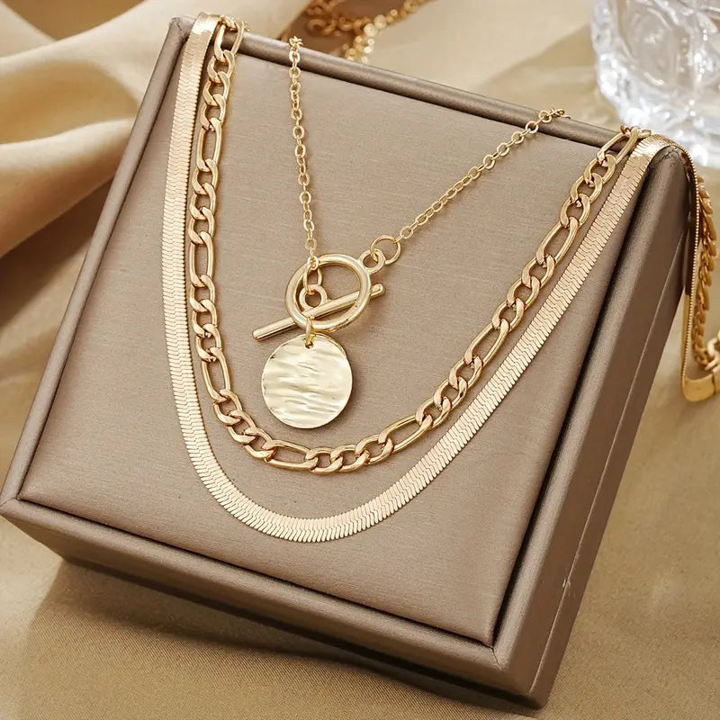 ZEVORA Savira Textured Coin Layered Necklace – Gold