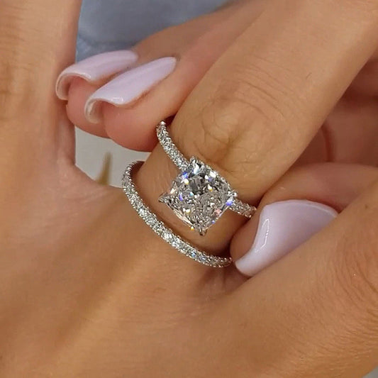 ZEVORA Bridal Cushion Ring Set – 16K White Gold 2-Piece Engagement Ring Set