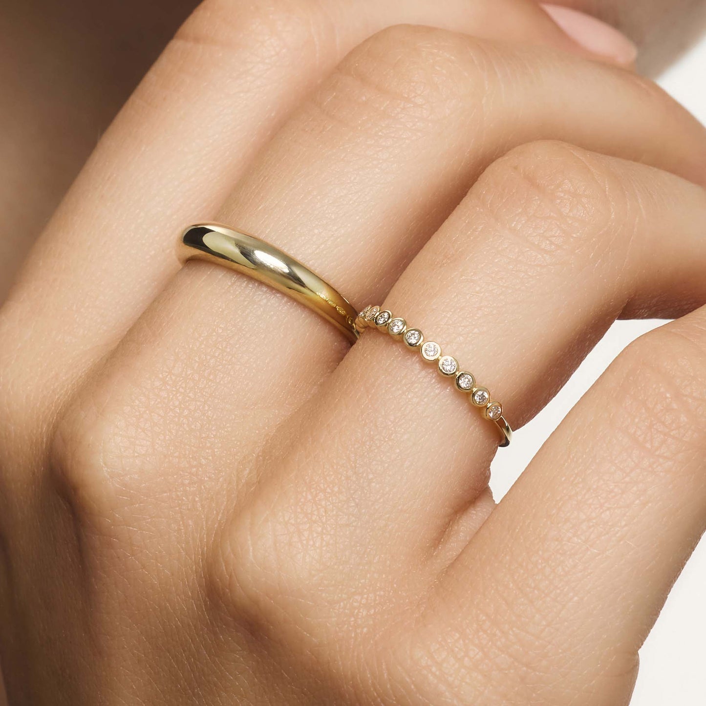 ZEVORA Diamond Bubble Ring – Gold