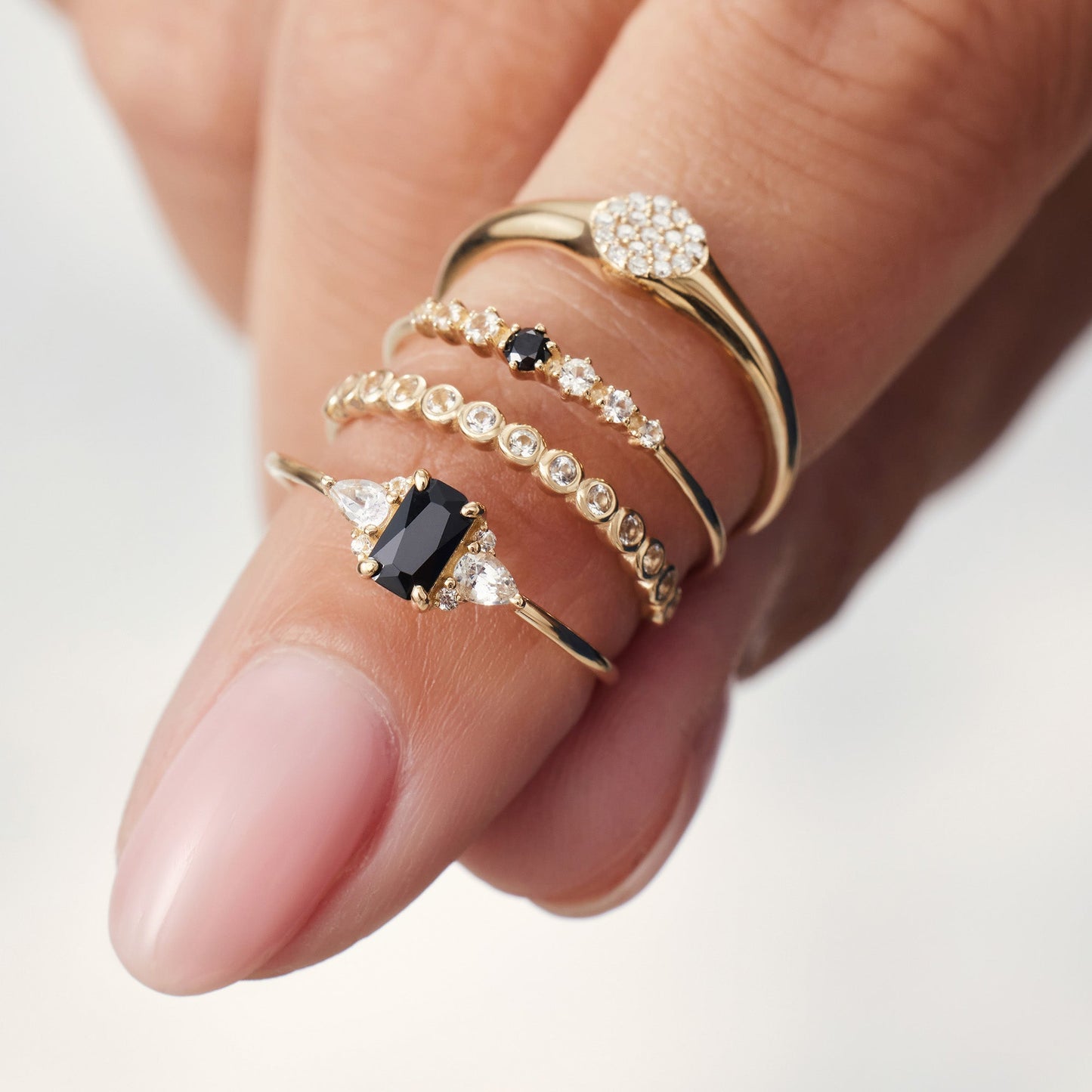 ZEVORA Diamond Bubble Ring – Gold