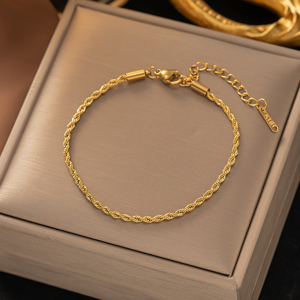 ZEVORA Twisted Chain Bracelet – Handmade Gold Jewelry