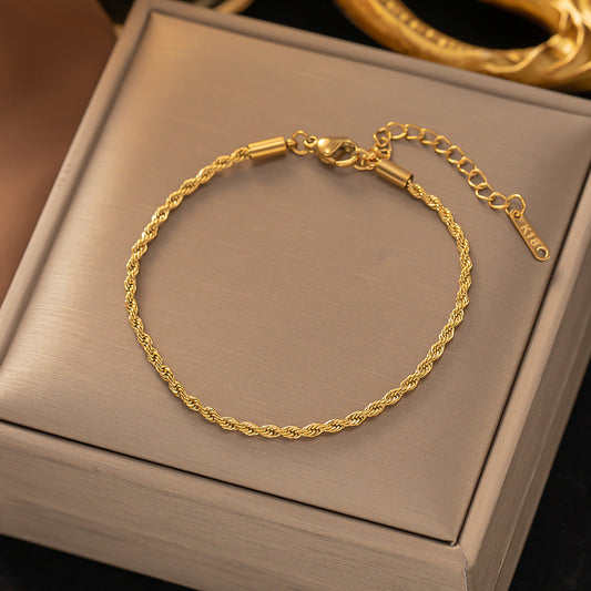 ZEVORA Twisted Chain Bracelet – Handmade Gold Jewelry