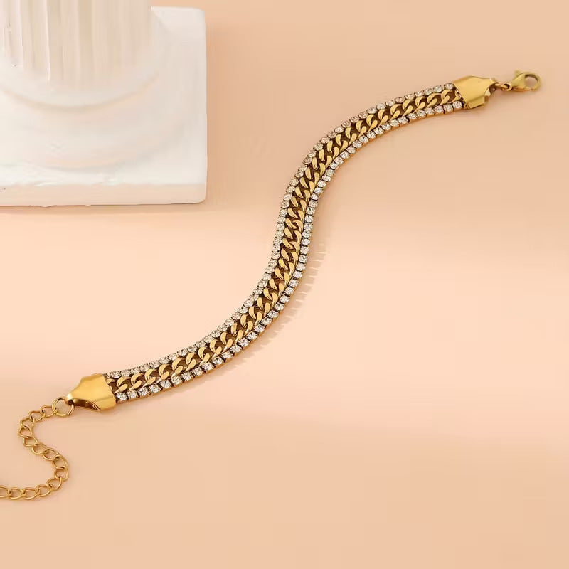 ZEVORA Vela Bracelet – Handmade Gold Jewelry