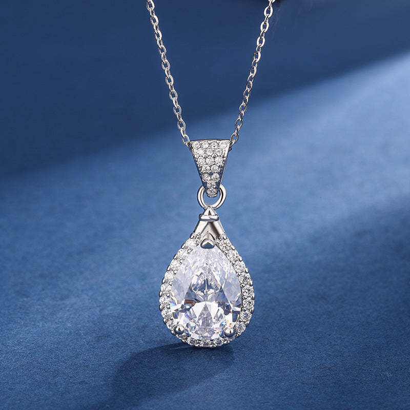 ZEVORA Aria Teardrop White Jewelry Set – White Gold