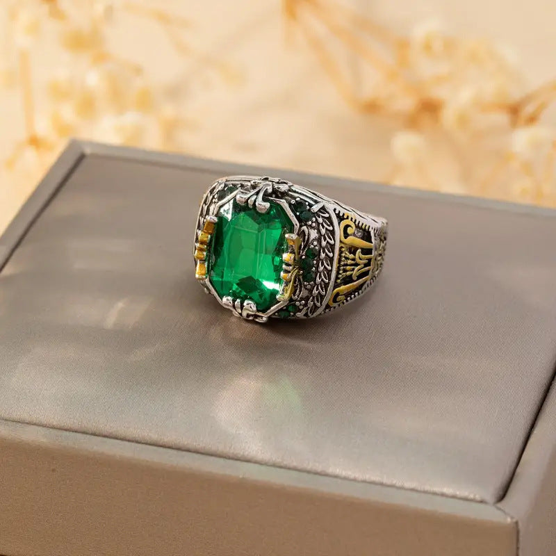 ZEVORA Klara Emerin Ring – 18K Mixed Gold Emerald Stone Ring