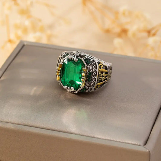 ZEVORA Klara Emerin Ring – 18K Mixed Gold Emerald Stone Ring