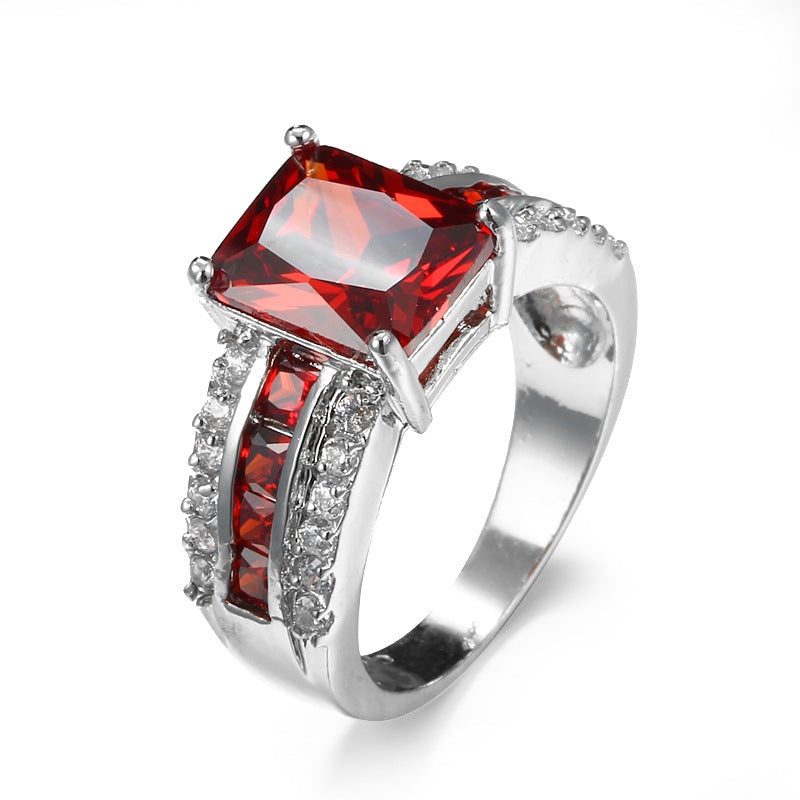 ZEVORA Kassira Redmont Ring – Gold