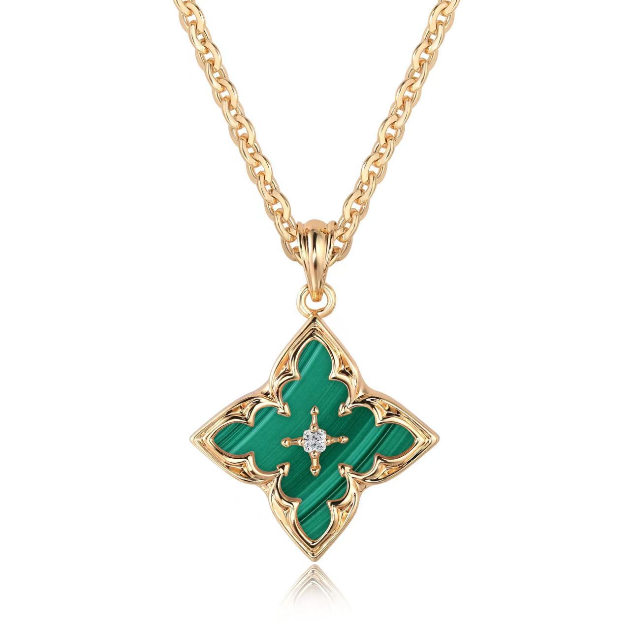 ZEVORA White Clover Pendant Necklace – Gold