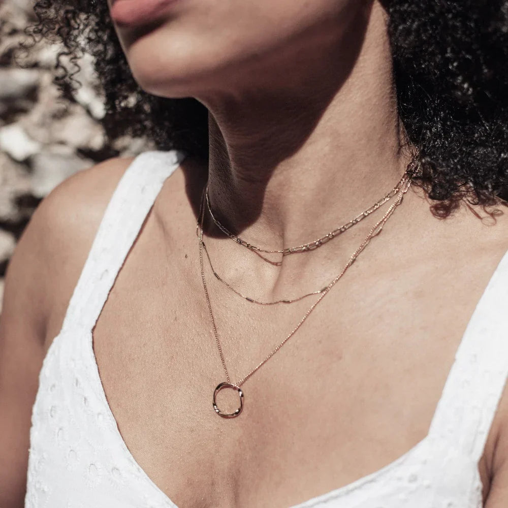 ZEVORA Open Circle Three Row Necklace – Gold