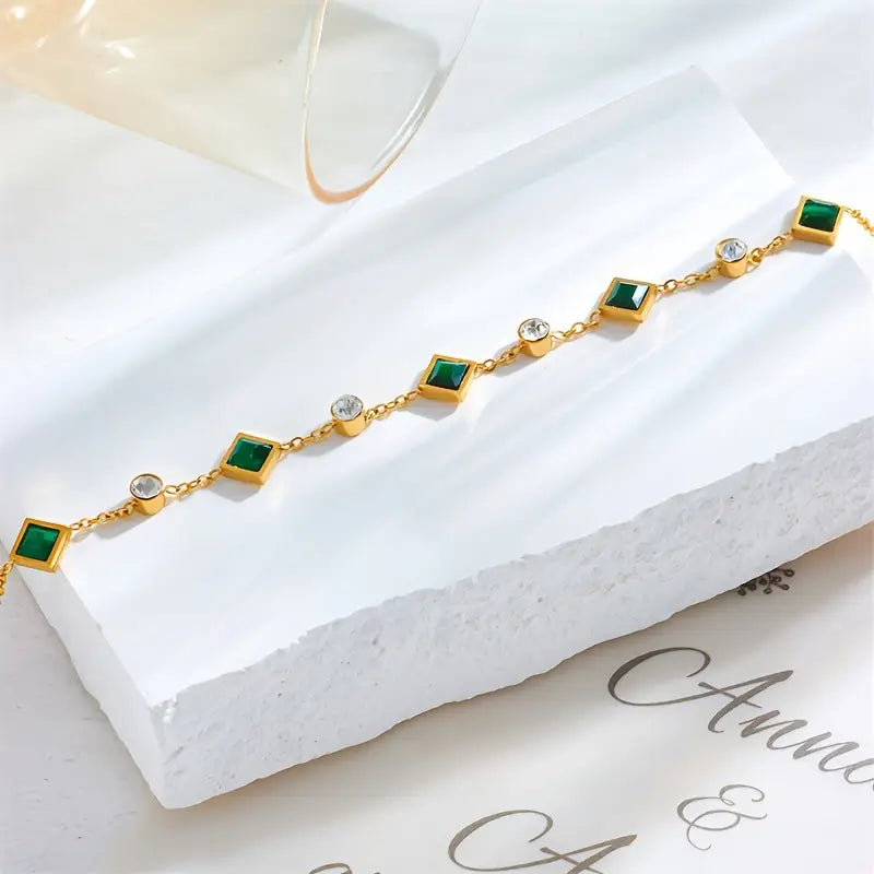 ZEVORA Amelisse Glenwyn Bracelet – Handmade Gold & Emerald Jewelry