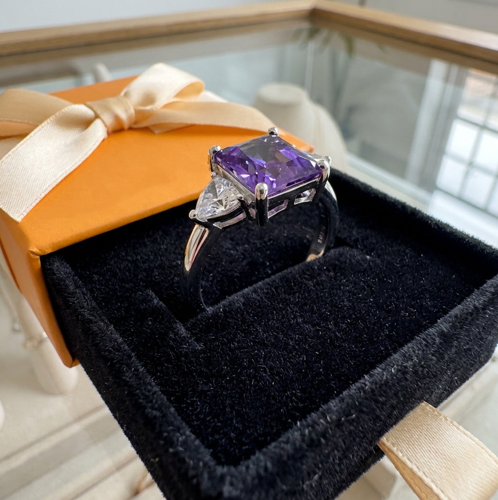 ZEVORA Trinity Amethyst Ring – Handmade White Gold & Amethyst Jewelry