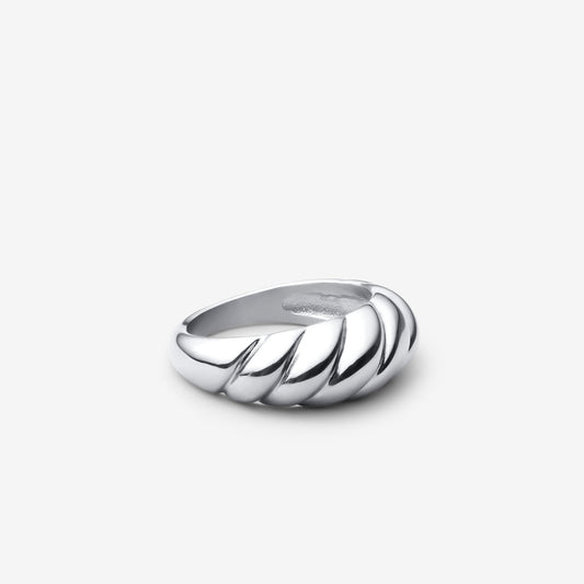 ZEVORA Croissant Ring – White Gold