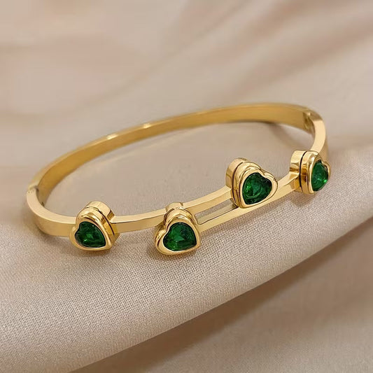 ZEVORA Verde Hearts Bracelet – Handmade Gold & Emerald Heart Jewelry