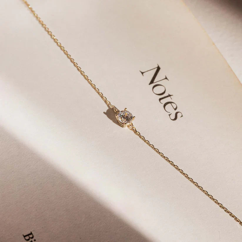 ZEVORA Cléa Moissanite Stone Bracelet – White Gold