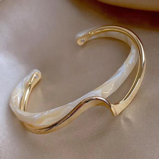 ZEVORA Golden Opal Glow Bracelet | Gold
